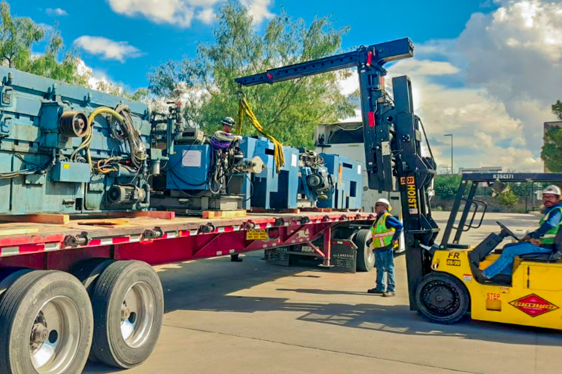 Disconnection of relocation of paso texas machinery and mechanical and electrical dismantling of draawing machine